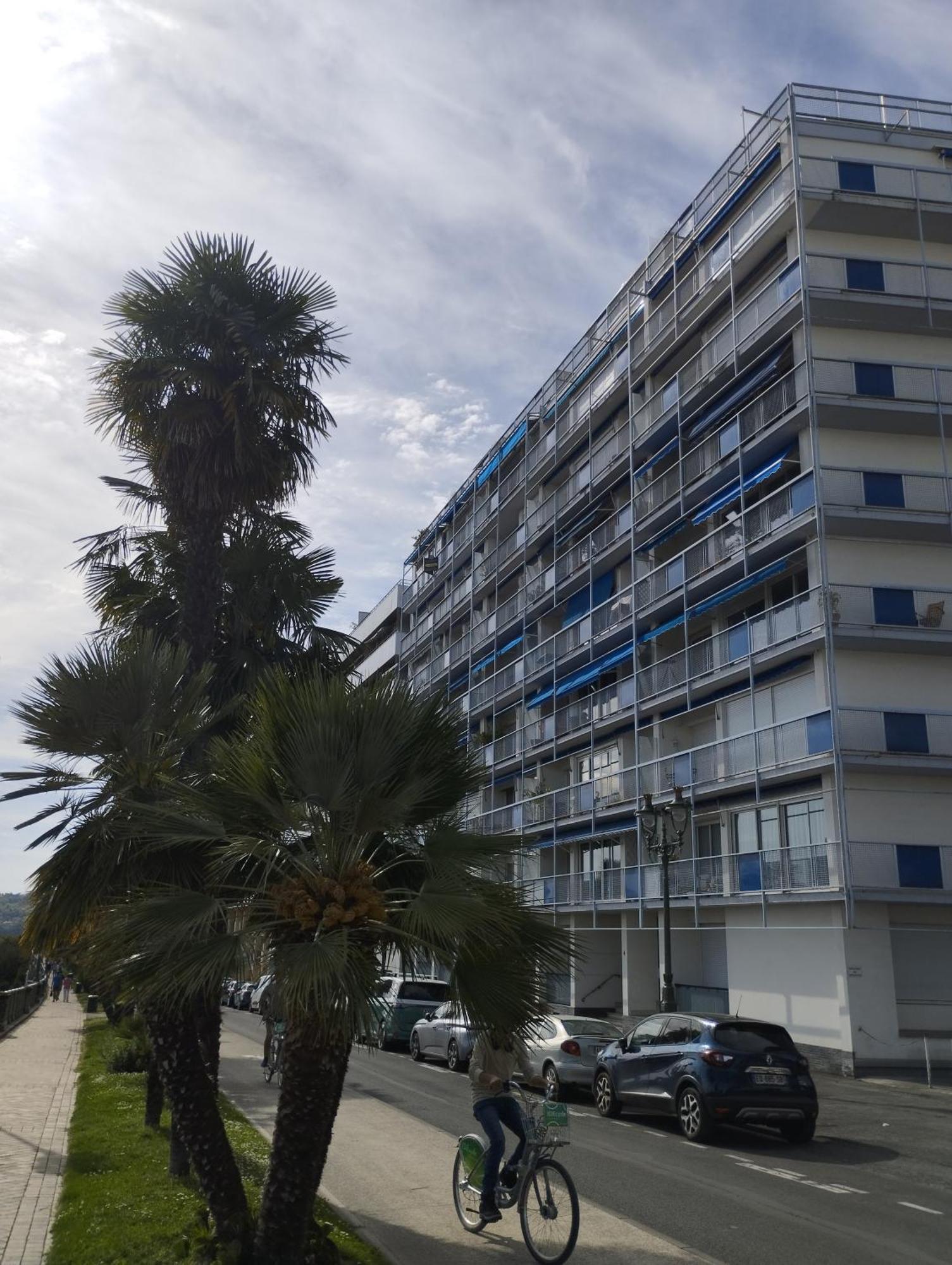 Chambrette Boulevard Des Pyrenees Hypercentre 10M Carre Wc Sur Le Palier, Porte40 Pau Exteriér fotografie